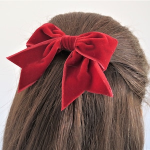 SMALL Red Velvet Bow Hair Clip, Handmade Bow, Classic Hair Bow, Girls Hair Bow, Ribbon Bow, Childs Hair Bow, Clip on Bow, Cherry Red Bow