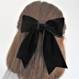 Black Velvet Hair Bow, Plain or Beaded Bow, Handmade Bow, Childrens Bow, Velvet Bow Clip, Classic Hair Bow, Black Ribbon Bow, Bow Barrette