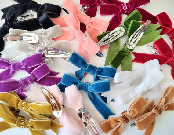 Bow clips on sale
