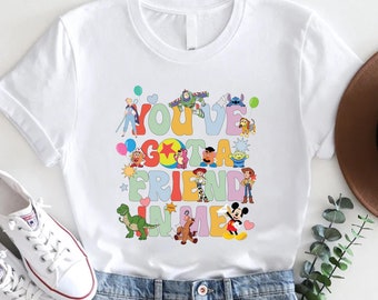 Tienes un amigo en mí camisa, camisas de Disneyland, camisa de Disney Toy Story, camisa de Toy Story Land, camisa de personajes de Toy Story, amigos de Disney