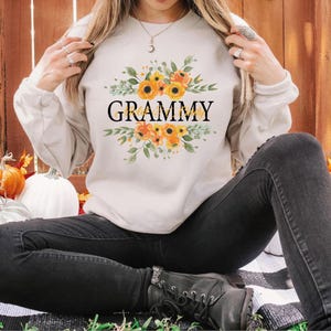 Custom Grandkids Name Grandma Sweatshirt, Custom Grandma Sweatshirt, Family Sweatshirt, Women Sweatshirt, Gift For Granny, Mothers Day Gifts