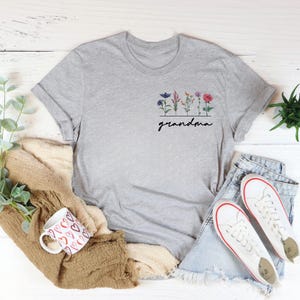 Grandma Shirt, Mothers Day Gifts, Gift For Grandmother, Nana Tee, Grandma T-Shirt, Mommy Shirt, Mimi Shirt, Gigi Shirt, Mother&#39;s Day T-Shirt