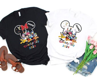 Camiseta personalizada de Disney, camiseta a juego de la familia Disney, camiseta familiar de Disney, camiseta de Disney con nombre personalizado, camiseta de viaje a Disney 2024, Mickey y amigos