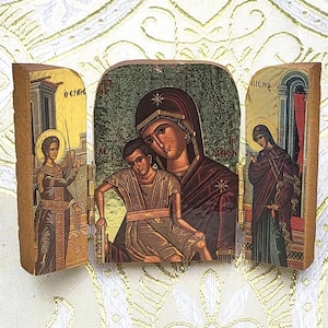 Orthodox travel Icon. Christ and Theotokos. diptych icons. Handcrafted, hand carved, made in Greece