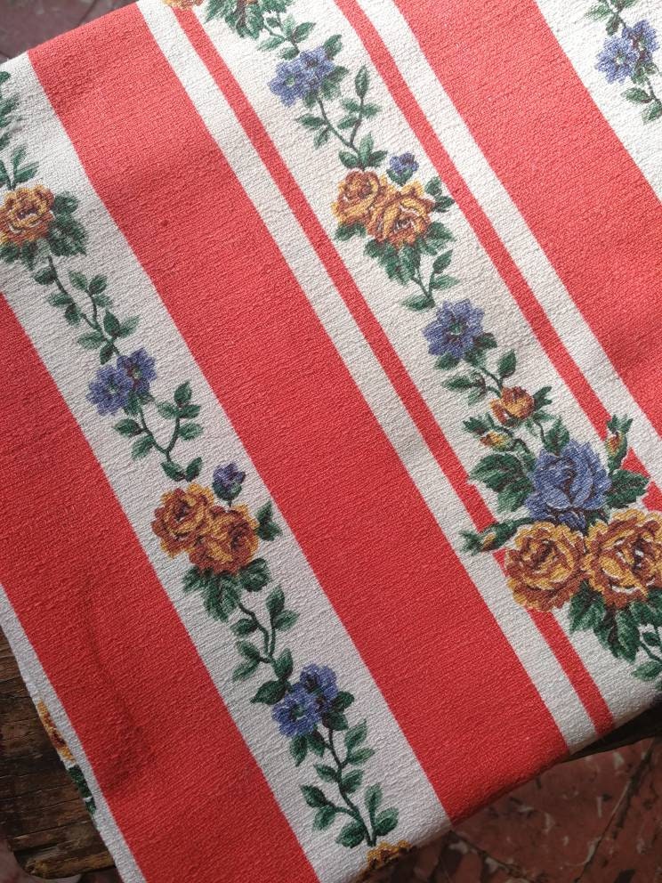 Tissu Vintage Cretonne, Cretonne Années 50, Cretonne Rayé Vintage, Bande Rouge Et Blanche, Tissu Motif Rose, Ancienne Cretonne À Fleurs Tissu Vintage Cretonne, Cretonne Années 50, 50, Années Cretonne Rayé Vintage, Bande Rouge Et Blanche, Tissu Motif Rose, Ancienne Cretonne À Fleurs ff211c