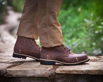 Botas de couro de flor integral feitas à mão: cadarço masculino, sola de borracha