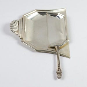 Art Deco silver-plated crumb collector, dustpan & brush, &quot;JL&quot; goldsmith hallmark, geometric design, France 1930 - vintage tableware