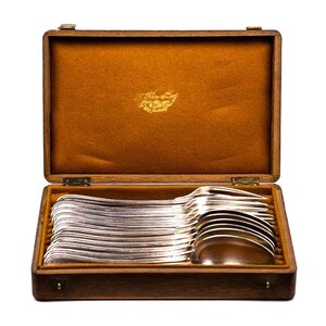 12 Christofle silver-plated place settings, filet pattern, wooden box, hallmarked CC — 6 forks + 6 spoons monogrammed LG