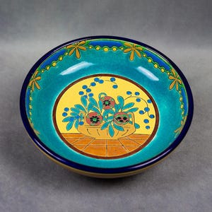French Longwy earthenware - Footed bowl, blue and yellow floral decoration in cloisonné enamels - Art Deco, Vintage ceramics, France