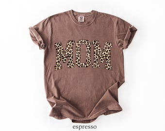 Personalized Leopard Print Mama T-Shirt – Comfort Colors Custom Mom Tee