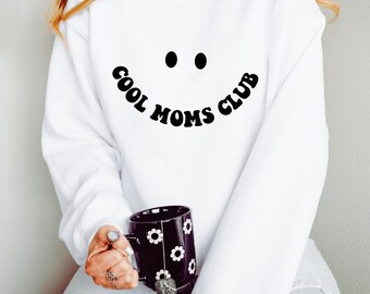 Cool Moms Club Tshirt Sweatshirt Retro Wavy Text Aesthetic Motherhood Gift For Her Top