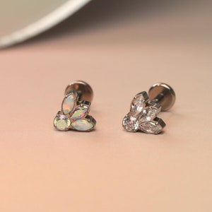 Pendientes de cartílago con rosca interna y circonita cúbica brillante para labios, 16 g, joyería Medusa/Monroe, titanio