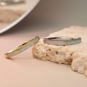 14G White Opal Belly Button Clasp Fashion Navel Ring with White Opal 10mm Navel Piercing Jewelry G23
