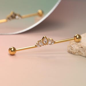 Boucles d'oreilles industrielles en acier médical, zircone scintillante, marquise, bijoux de piercing, hélice, cartilage 38 mm