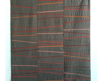 Hierbas, gris. Edredón moderno hecho con tela de camisa reciclada y algodón orgánico. Serie Iceland. Tamaño manta.