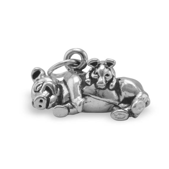 pig with piglet charm
