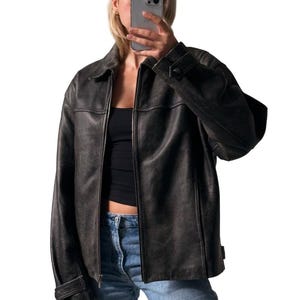 Veste en cuir surdimensionnée vintage inspirée des années 90 pour femmes noires, style urbain rétro, veste de taille personnalisée pour femme, remerciements, cadeau pour elle