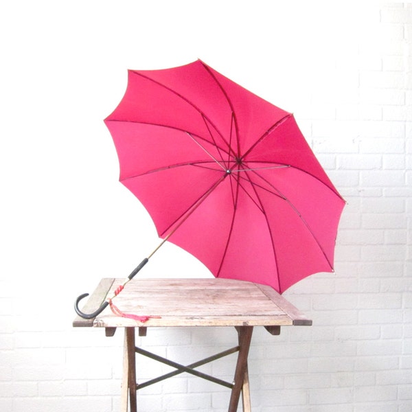 Vintage Red 1950s Umbrella - Curved Hook Handle - 50s Maroon Parasol - Walking Stick Cane Umbrella - Art Nouveau Cranberry - Steampunk