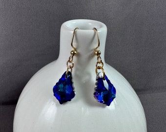 ELABORATED BERMUDA • Earrings • Swarovski Crystal • Victorian • Gold
