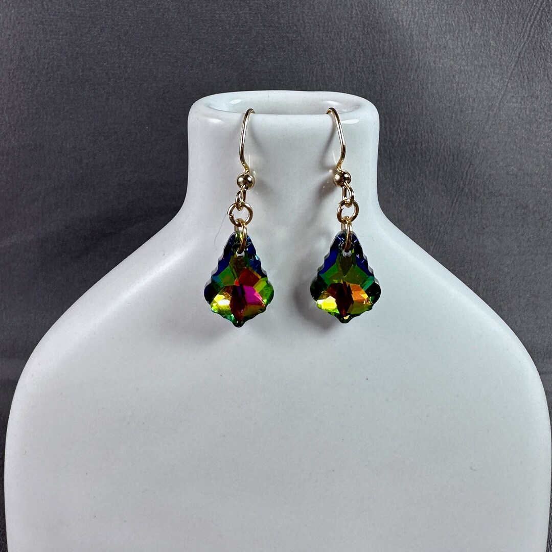 Vitreum Large Pleated Earrings main image 1