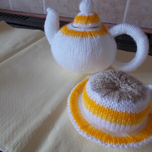 knitted play tea set , Tea for two, Tea party, Play food image 3