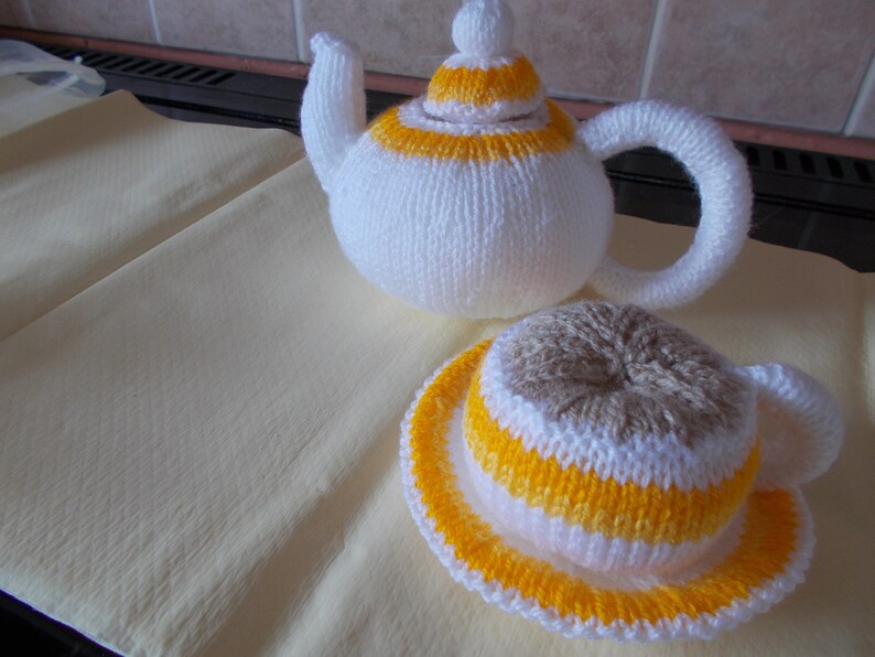 knitted play tea set , Tea for two, Tea party, Play food image 3