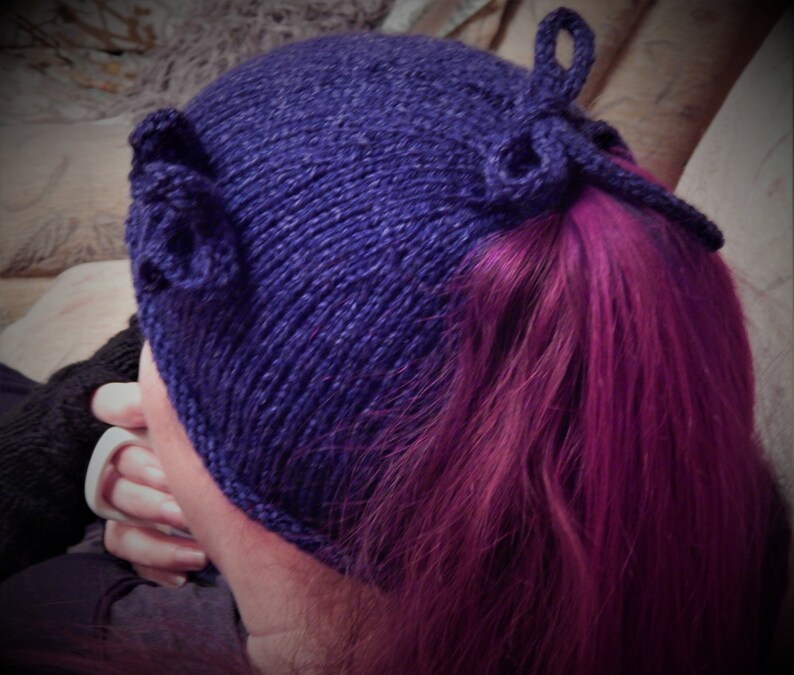 Ponytail hat, Messy bun hat, ponytail beannie,knitted pony tail hat image 1