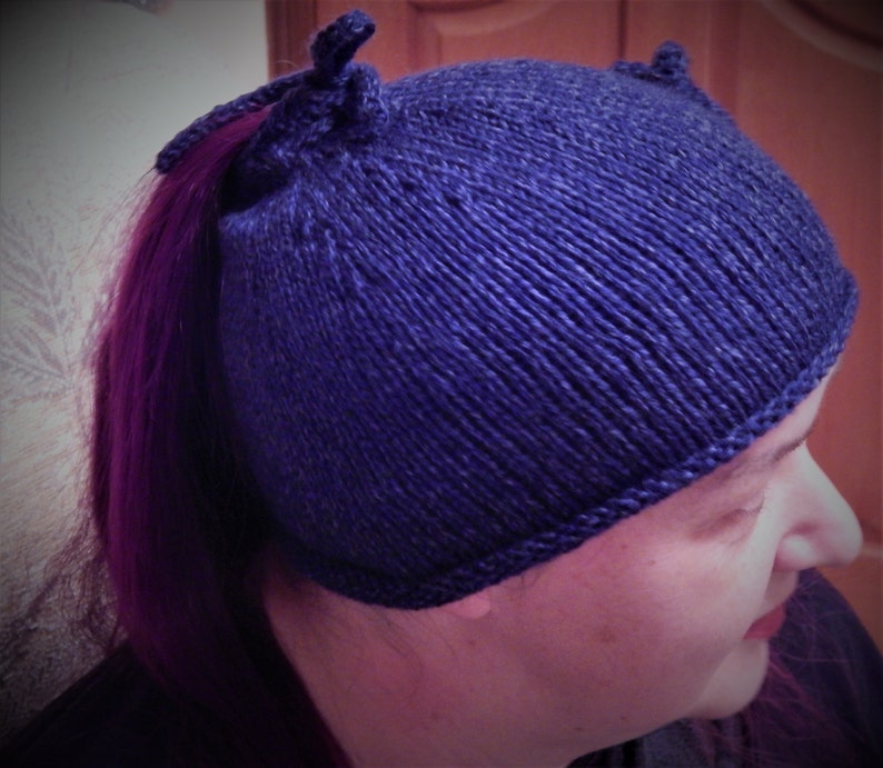 Ponytail hat, Messy bun hat, ponytail beannie,knitted pony tail hat image 5