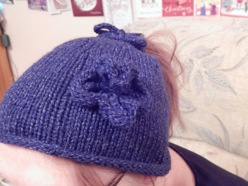 Ponytail hat, Messy bun hat, ponytail beannie,knitted pony tail hat image 3