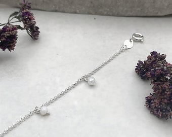 Custom Bracelet en Argent 925 et avec Pierre de Naissance • Minimalist Jewelry • Stacking bracelet • Tiny woman silver bracelet