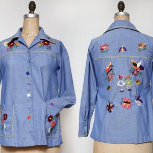 VENTE Chemise brodée boutonnière des années 1960