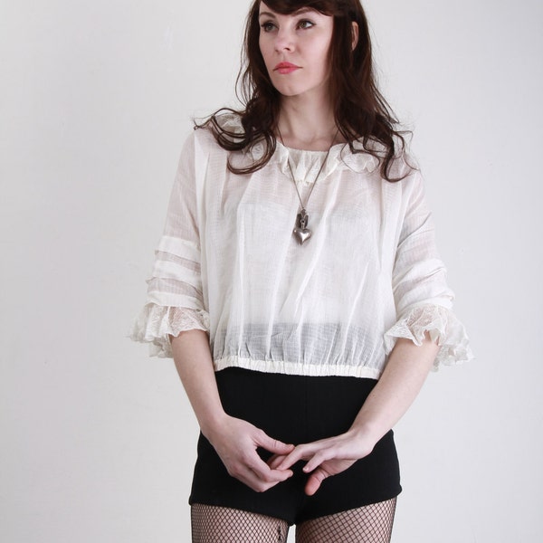 Antique Blouse . Ruffle Bell Cuff Lace Trim .  1910s Top . Shirt