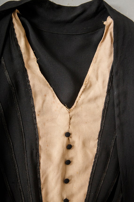 1920s Silk Flapper Dress Black White Tuxedo - image 9