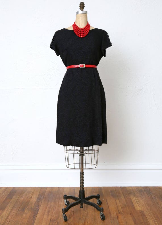 1960s Ribbon Knit Cocktail Dress LBD - image 2