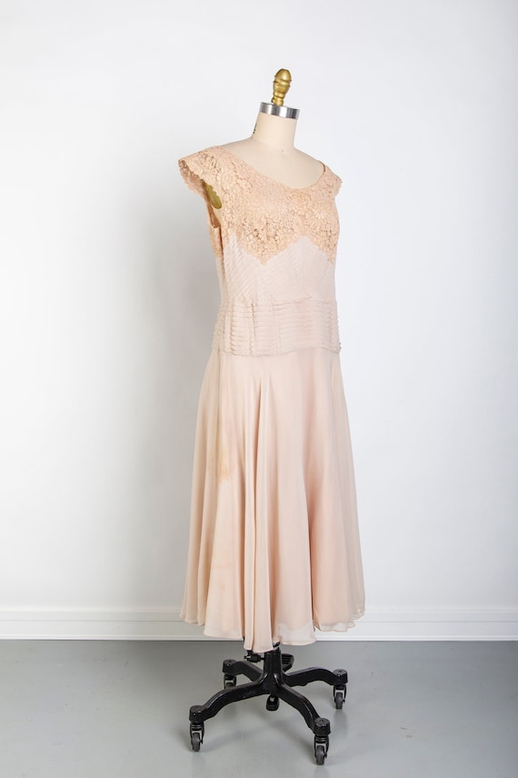 1950s Peach Pleated DRESS - image 2