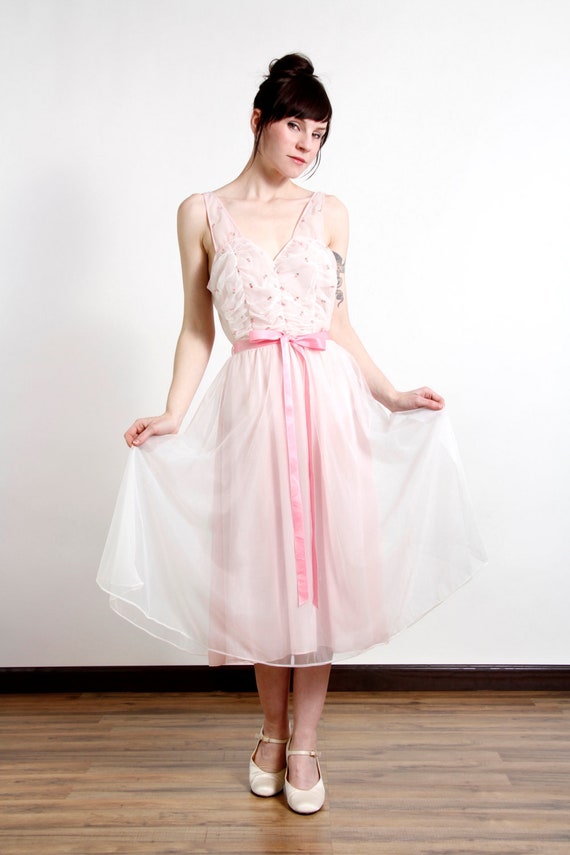 Pink Night Gown . Vintage Lingerie