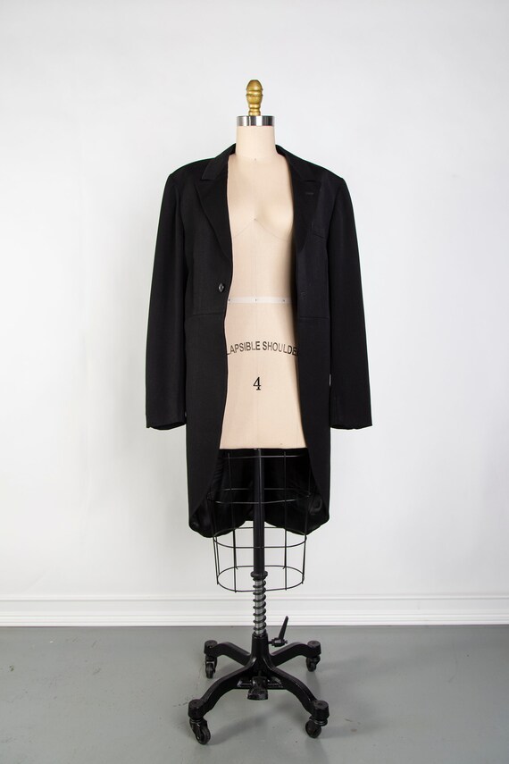 Vintage Tuxedo Coat . Evening Coat Size Medium - image 9