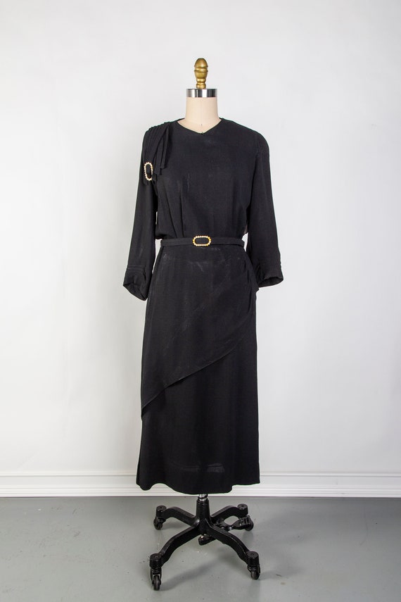 SALE 1940s Black Dress  LBD MEDIUM