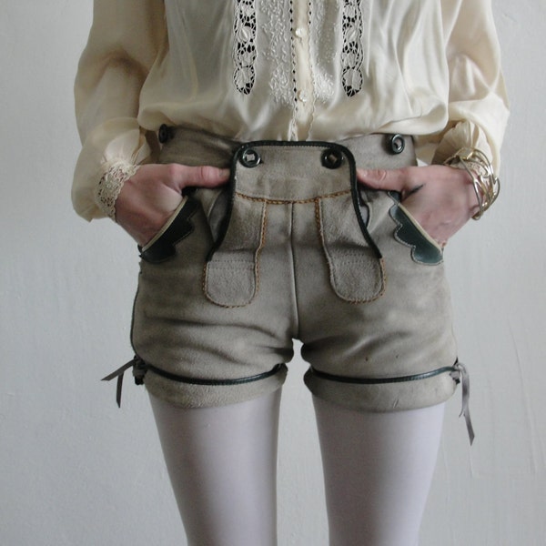 Later, Hosen ... Vintage Lederhosen Suede Hot Pants