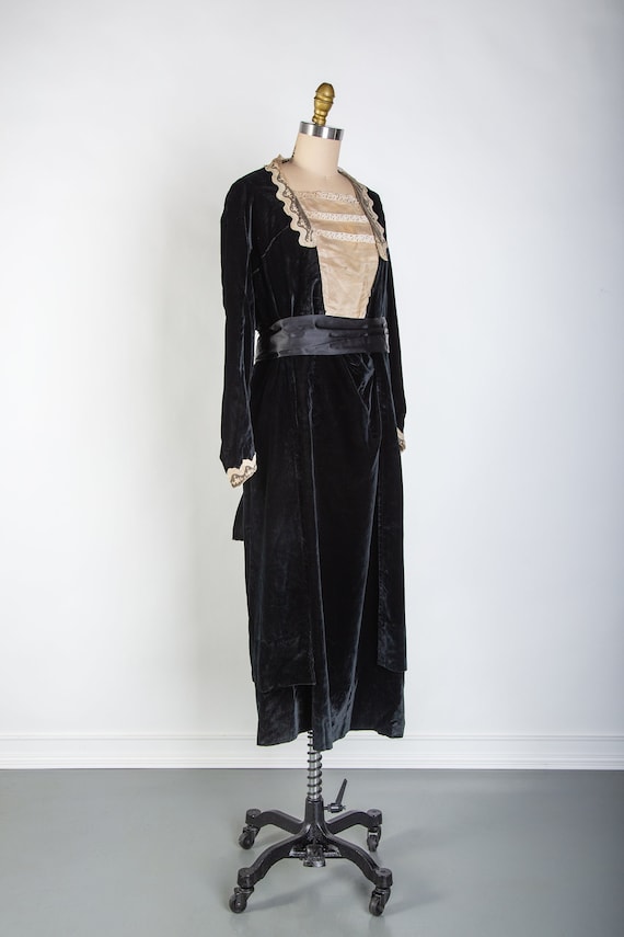 Antique Velvet Dress WOW - image 1