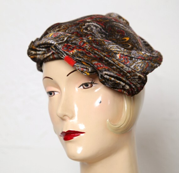 SALE 1950s Paisley Velveteen Hat - image 1