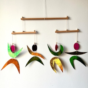 Montessori Dancer Mobile, Dancers Mobile, Montessori newborn, Montessori Baby