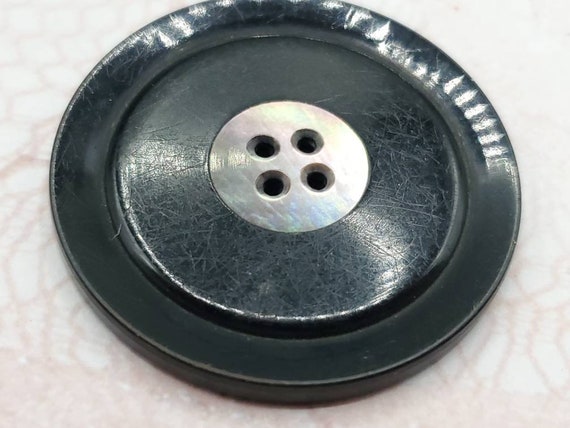 Extra large 2024 vintage buttons
