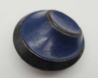 Vintage Buttons -1 extra large 1 3/8" 35mm blue and black celluloid metal design,(mar 775 26)