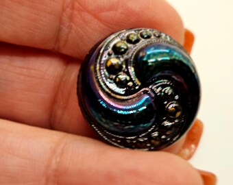 Vintage Buttons - 1 jet black glass, luster painted design shank 13/16" 20.5mm( mar 858 24)