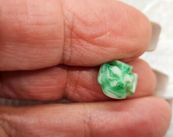 Vintage Buttons 1 tiny charm string white and green swirl glass metal shank 3/8" 9.5mm(aug 442 23)