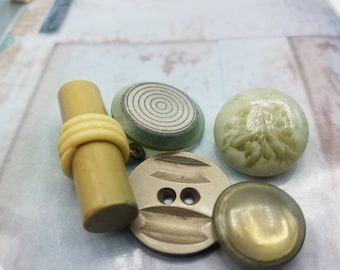 Vintage Buttons -Mid Century Modern mix of neutrals celluloid and Bakelite lot of 5 small to extra large ( apr 263 20