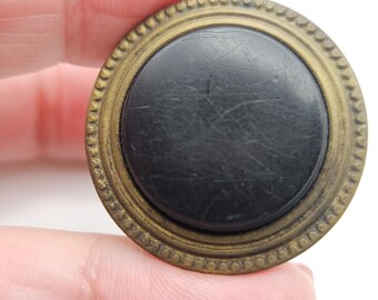 Vintage enamel and metal button:  black enamel center design, shank 1 3/8" 38mm(mar 781 26)