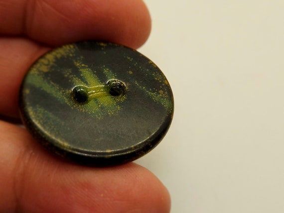 Lot De 25 Petits Boutons Vintage Verts 4 Trous - Diamètre 1,5 Cm - Réf 1242