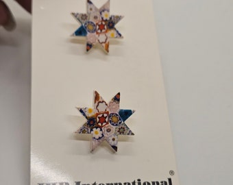 Vintage Buttons - 1 card, matching lot of 2 buttons, calico pattern star design medium, 3/4" 19mm JHB brand (apr 116 24)